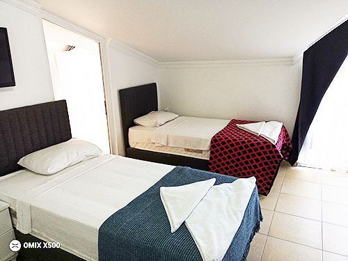 Familienzimmer für 3 Personen mit 2 Doppelbetten